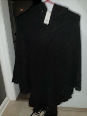 Francesca's Collections Black Knit Fringe Poncho
